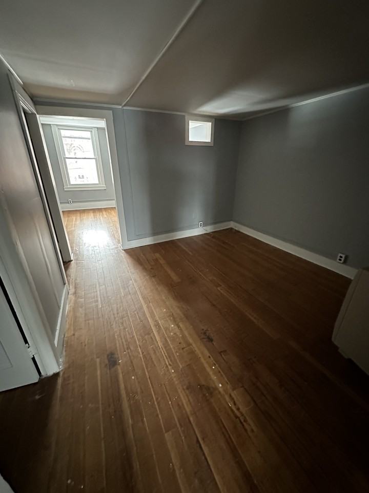 8A E Church St - Photo 2 of 6