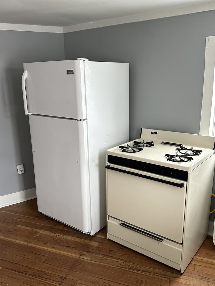 8A E Church St - Photo 3 of 6