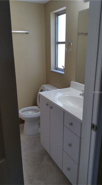 10830 Norwood Ave - Photo 3 of 26