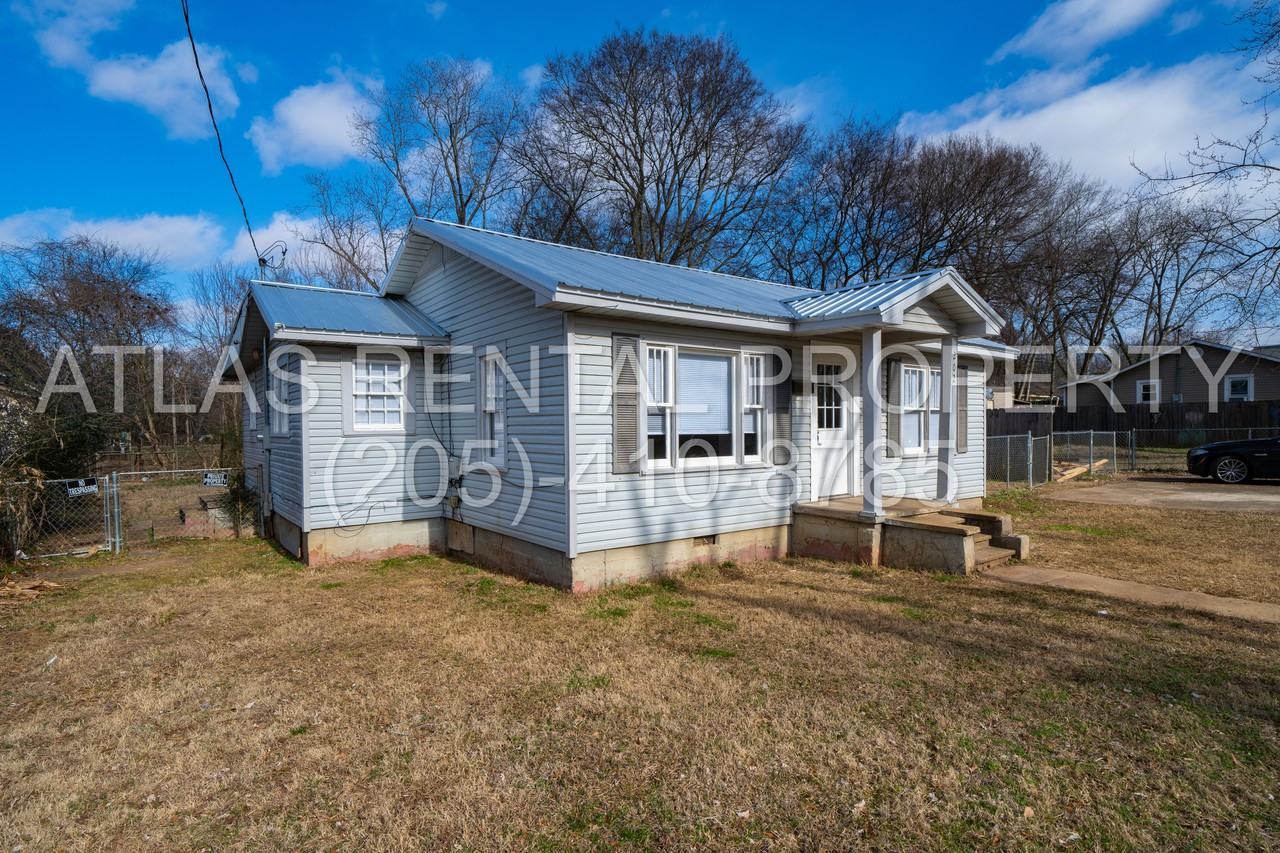 202 Oak St - Photo 3 of 21