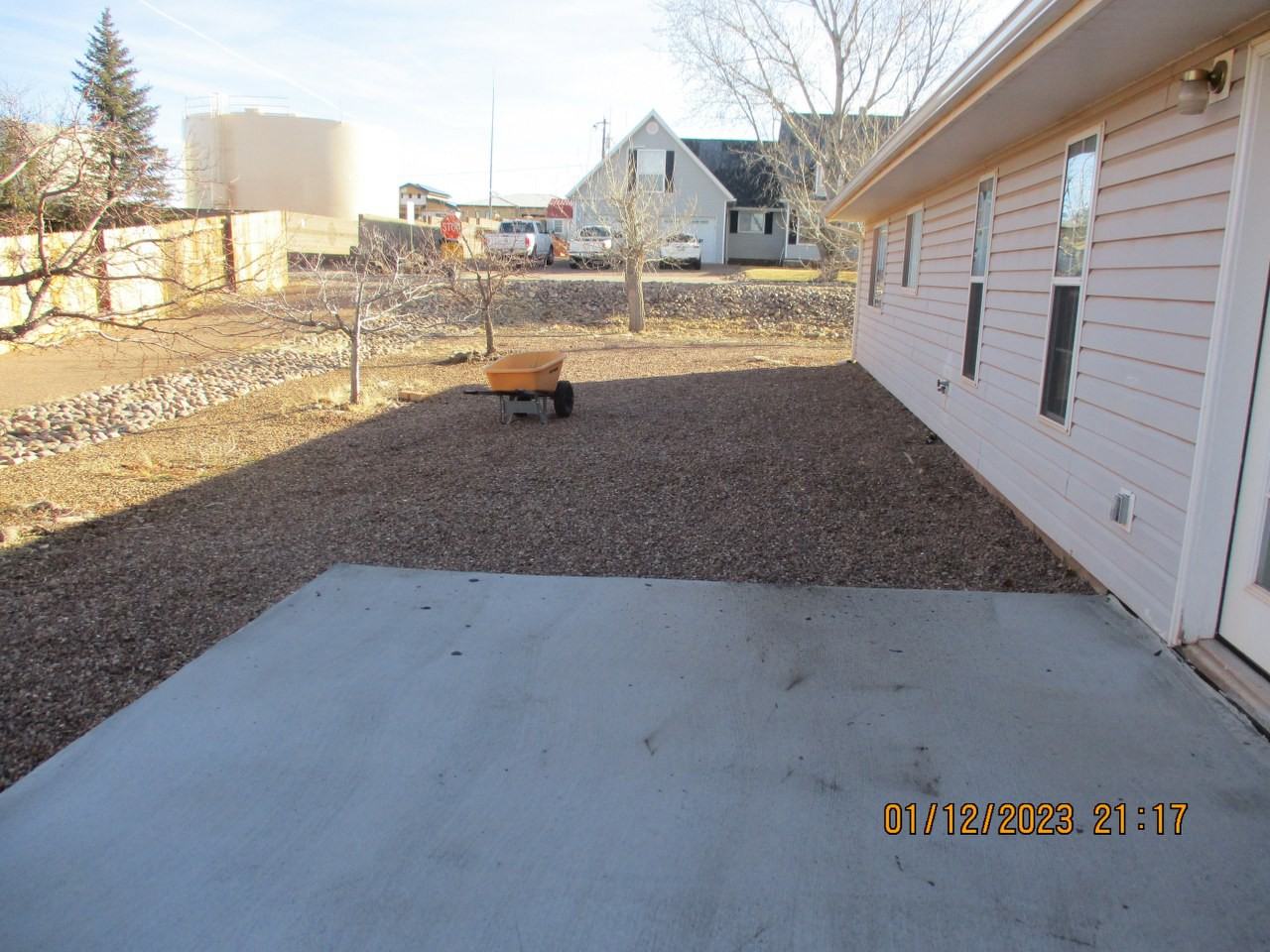 2114 W Ridge Rd - Photo 2 of 14