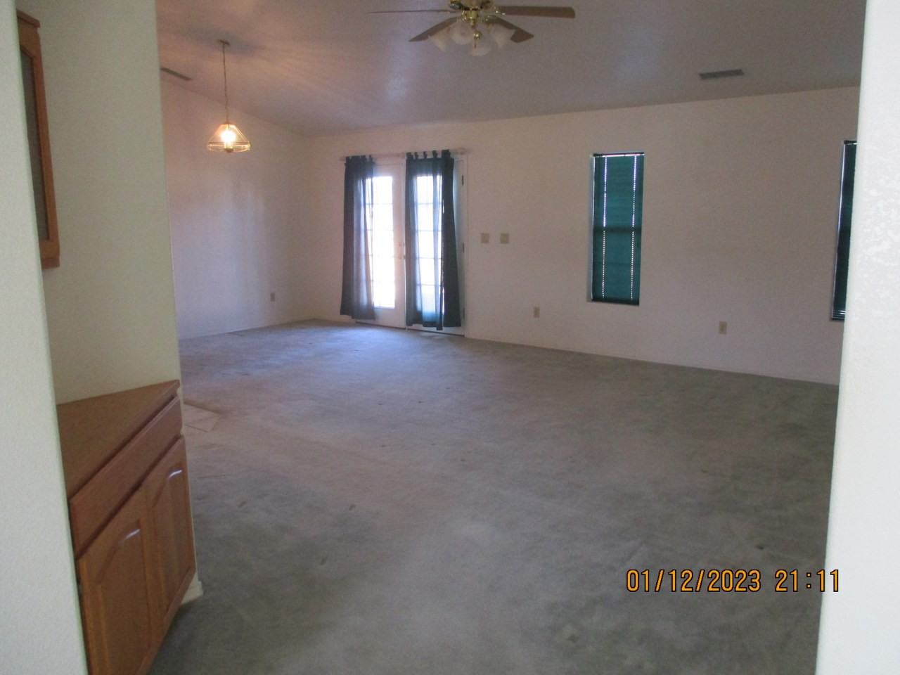 2114 W Ridge Rd - Photo 3 of 14