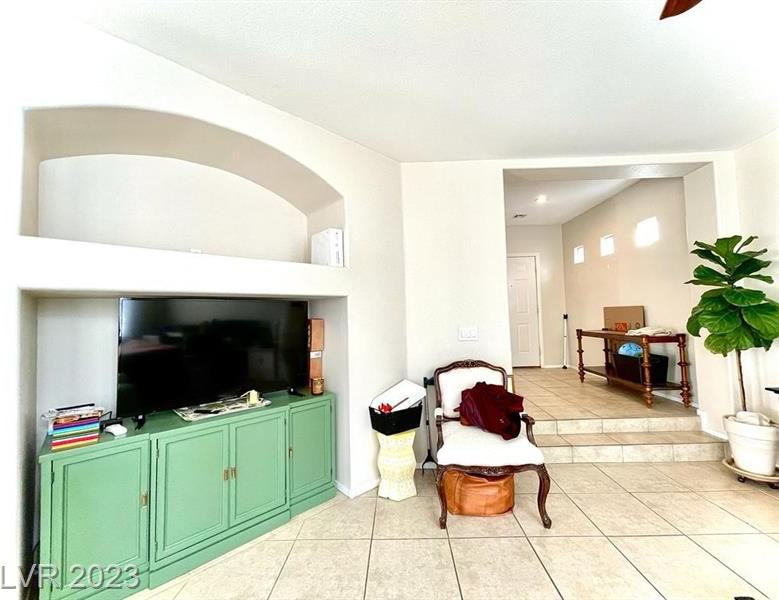 7279 Twin Maples Ct - Photo 3 of 15