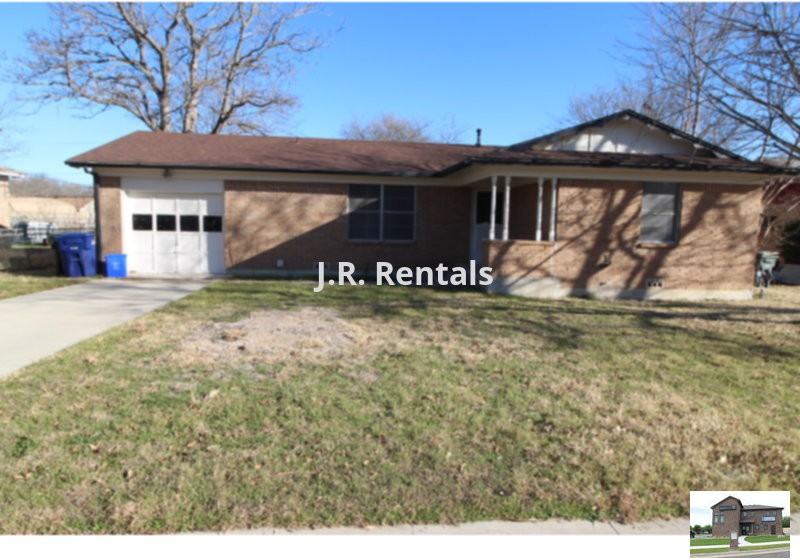 1103 E Robertson Ave - Photo 2 of 22