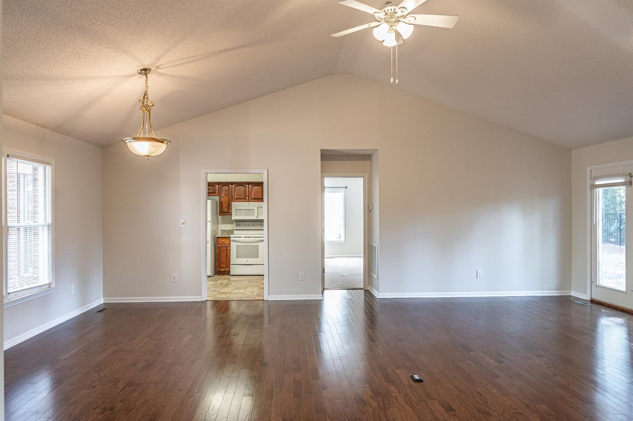 22 La Quinta Loop #1 - Photo 6 of 23