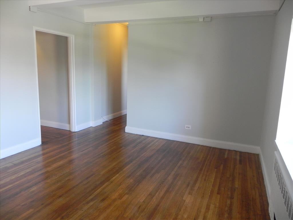 81-10 135th St #112 - Photo 3 of 13
