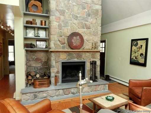 42 Storry Hill Rd - Photo 3 of 21