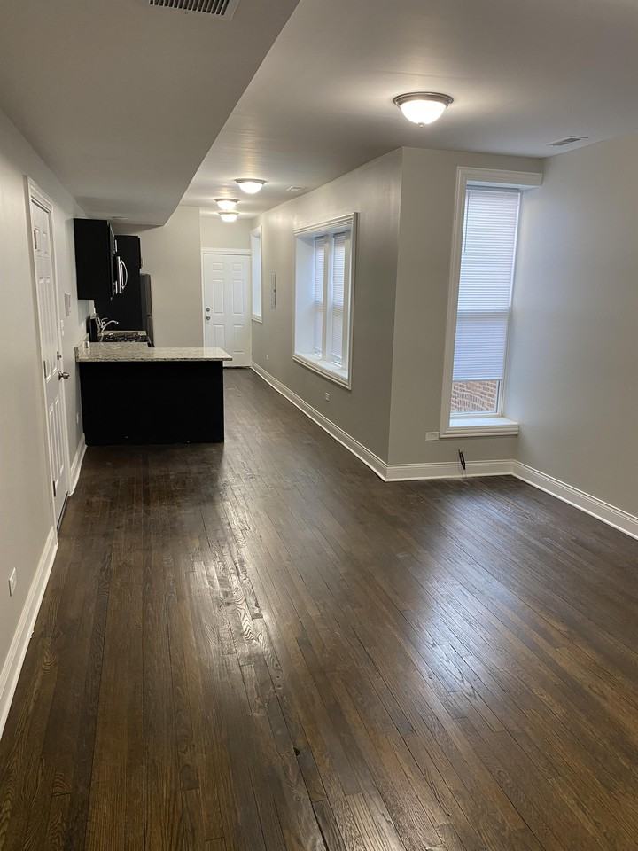 7827 S Essex Ave #7827-3A - Photo 3 of 11