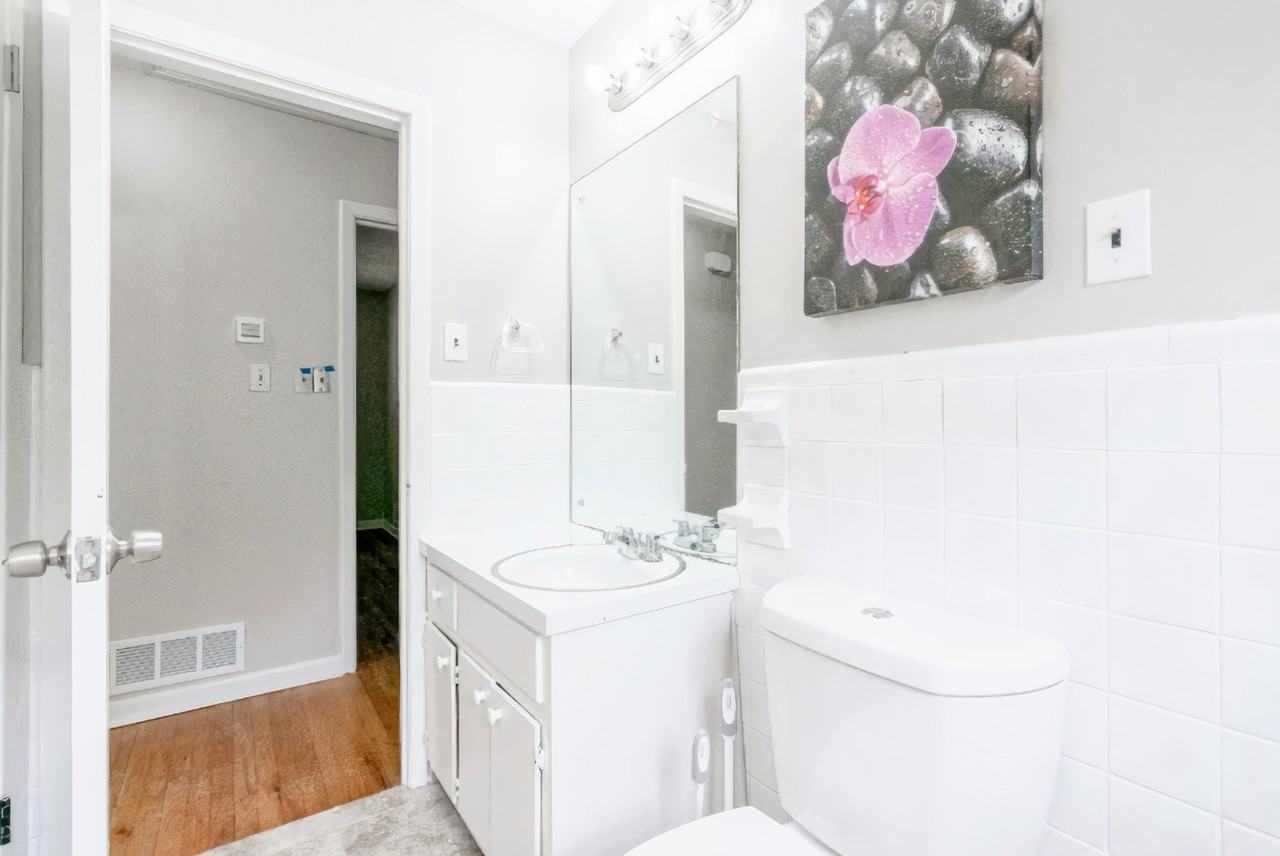 Altaview Dr Se - Photo 4 of 7