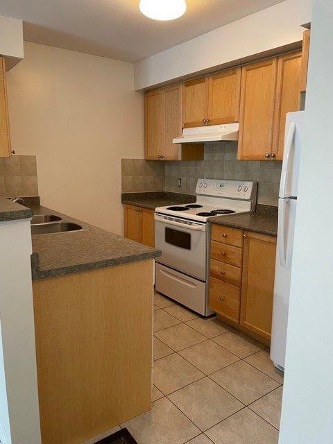 Daniels Gateway, Erin Mills - Photo 3 of 7