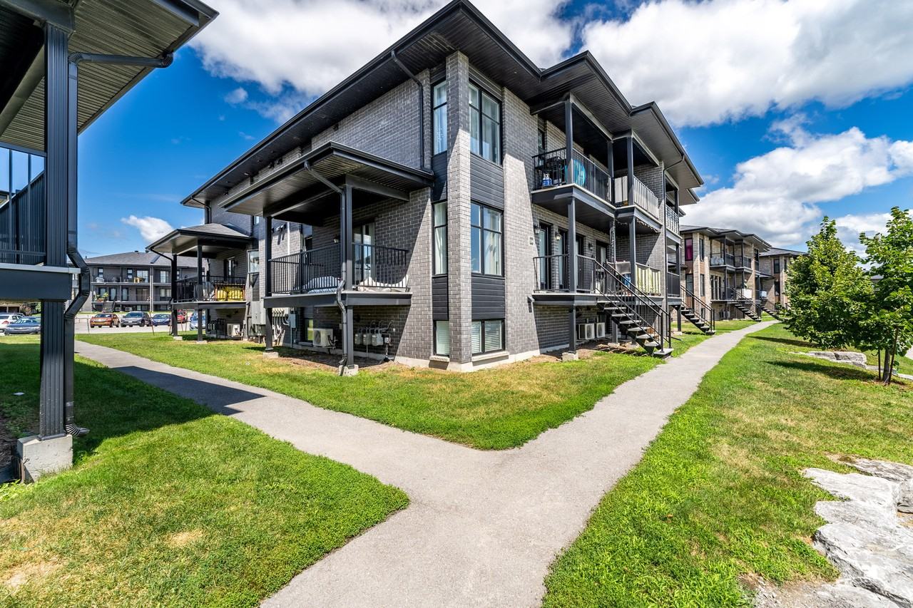 Gatineau-Plateau portfolio - Photo 2 of 15