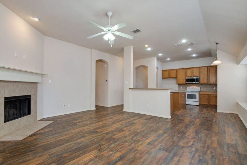 2849 Evening Mist Dr - Photo 4 of 13