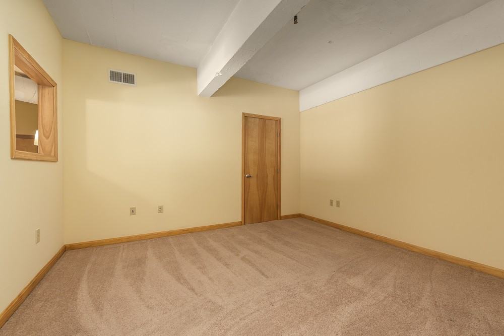 Commercial Building - Photo 2 of 11