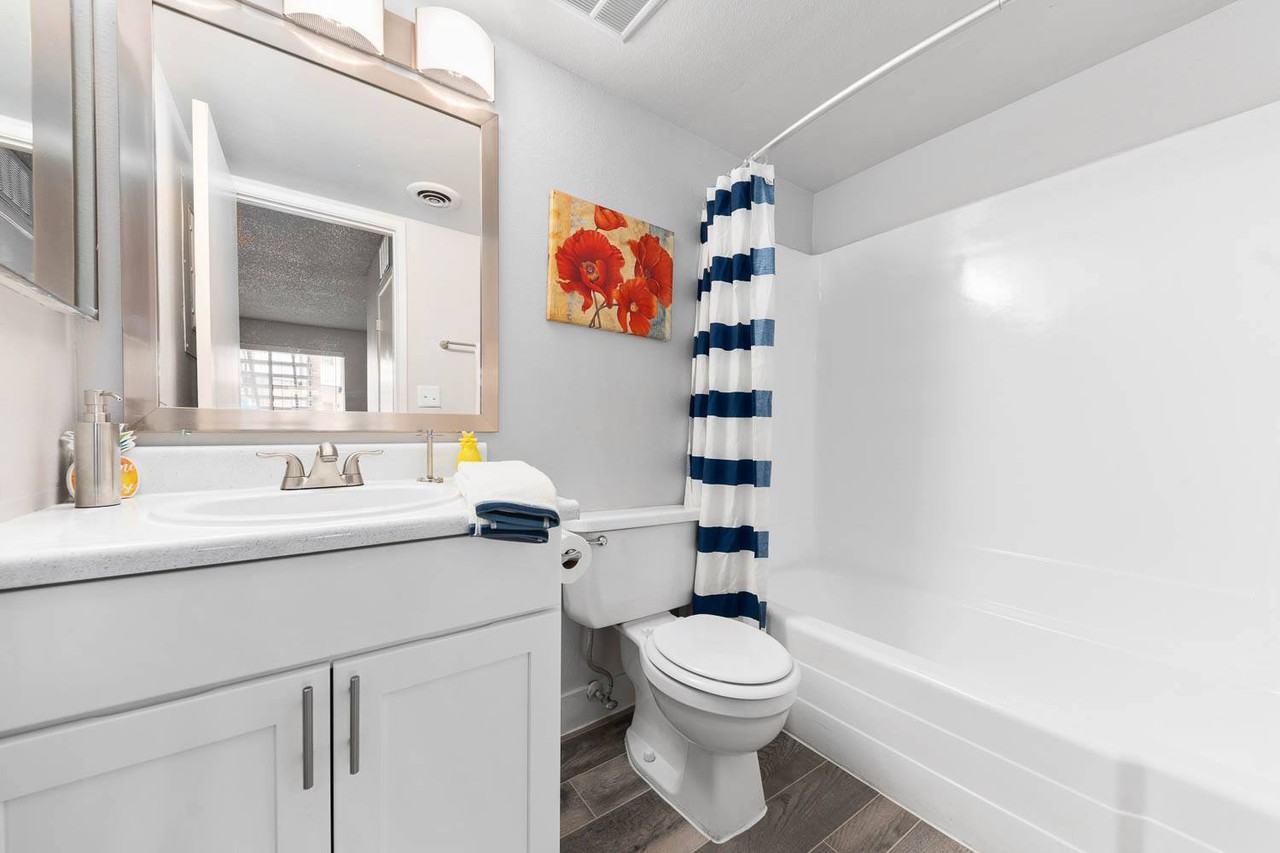 The Enclave Apartment Homes - Photo 7 of 16