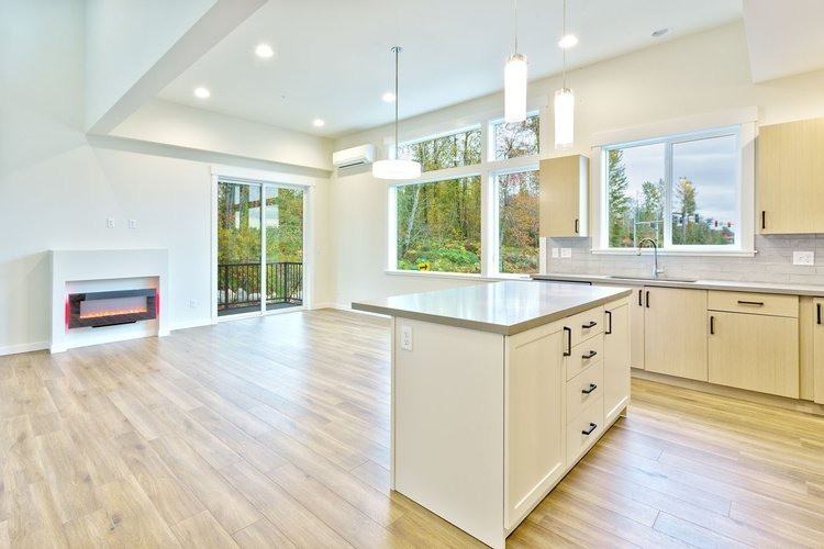 Alpengrove - Photo 2 of 18