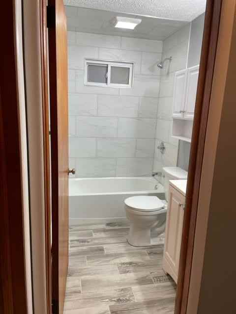 105 Kinamrok Street #1/2 - Photo 6 of 14