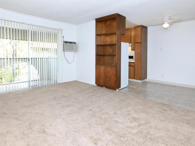 1294 N Mollison Ave - Photo 2 of 20