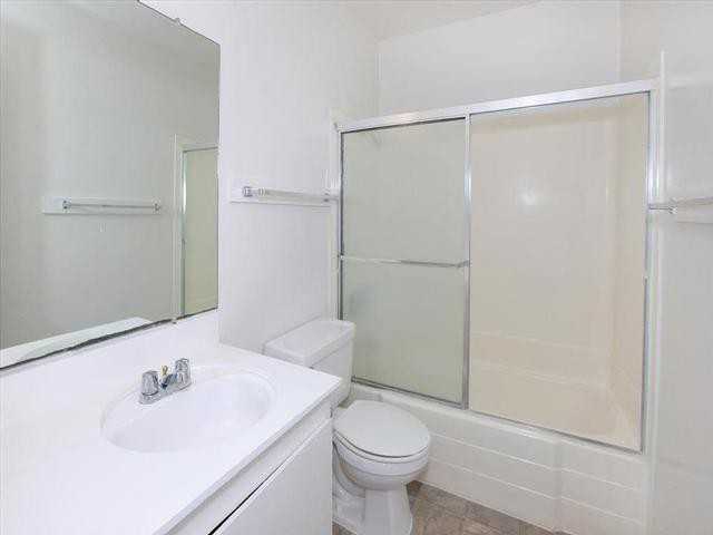 1294 N Mollison Ave - Photo 3 of 20