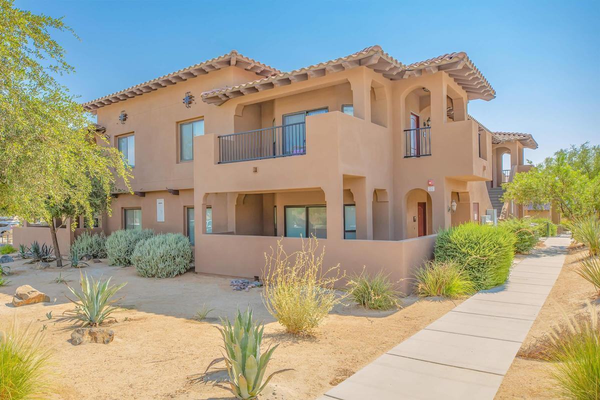 37600 College Dr - Photo 5 of 50