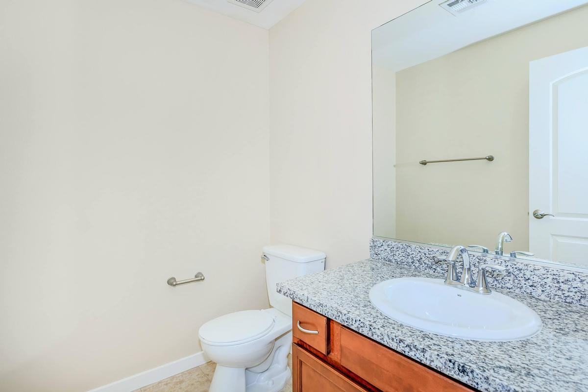 37600 College Dr - Photo 4 of 50