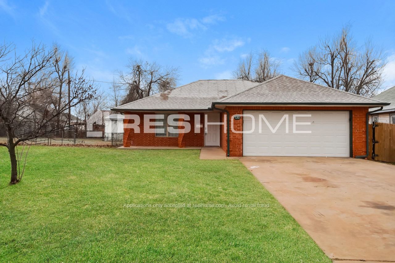 132 W Wayne St, Edmond, OK 73003 3 Bedroom Apartment for Rent PadMapper