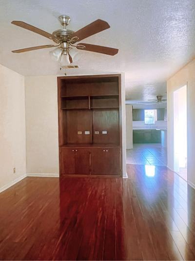 2817 Fairfield Ave #1 - Photo 4 of 21