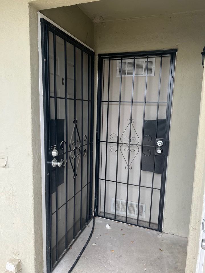 2207 River Boulevard #C - Photo 2 of 18