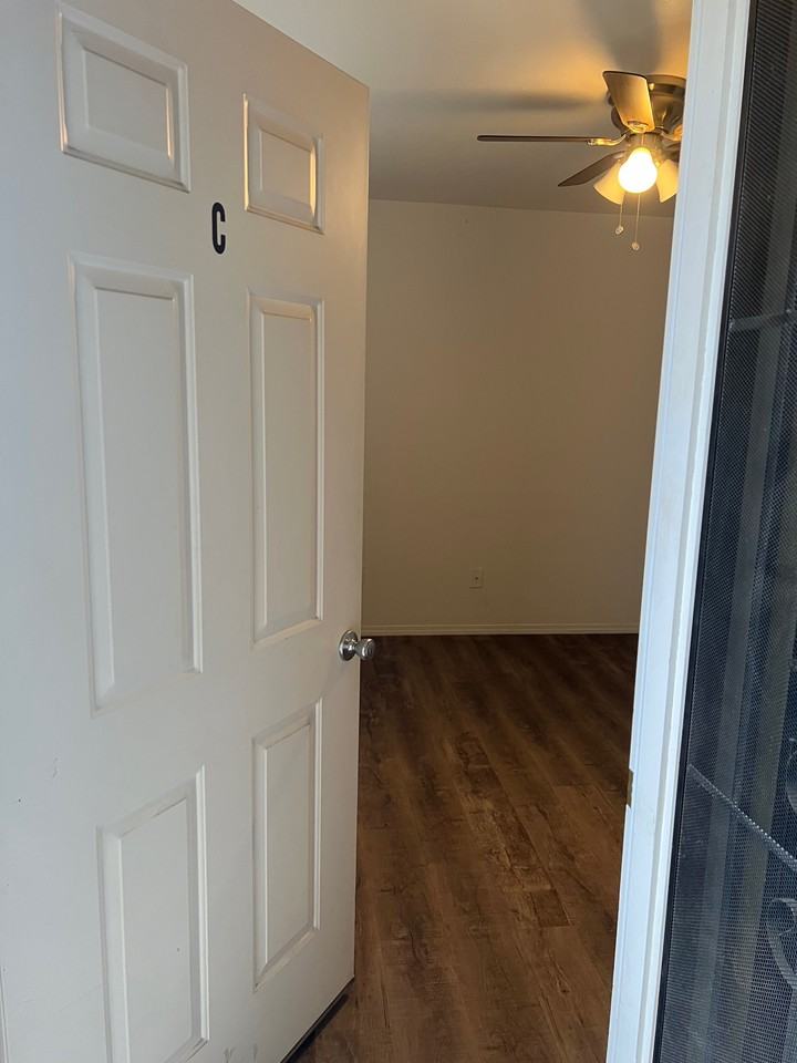 2207 River Boulevard #C - Photo 3 of 18