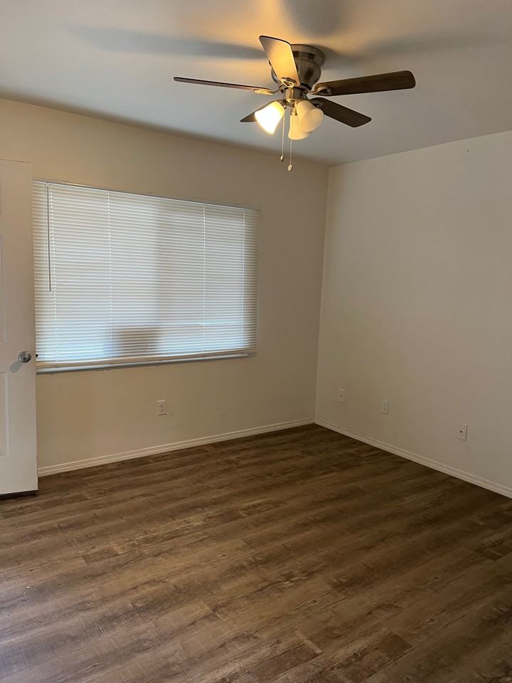 2207 River Boulevard #C - Photo 5 of 18