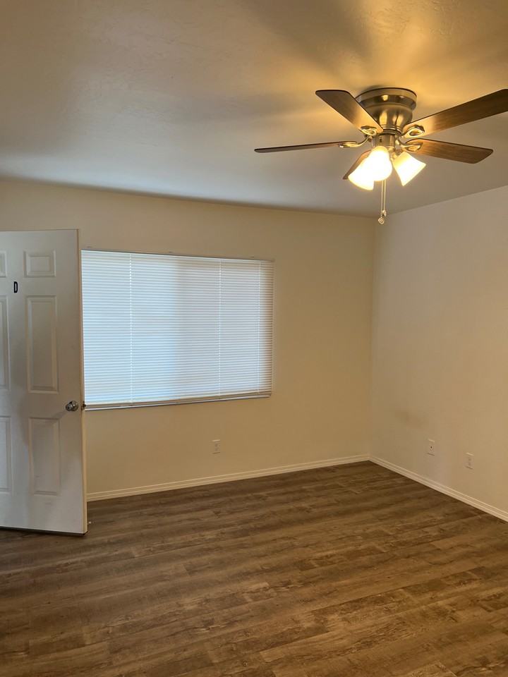 2207 River Blvd #D - Photo 3 of 18