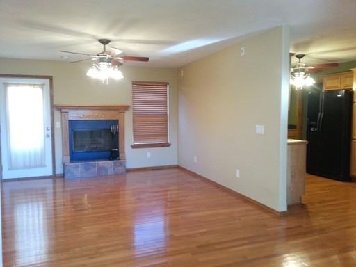 414 E Kennedy St - Photo 3 of 19