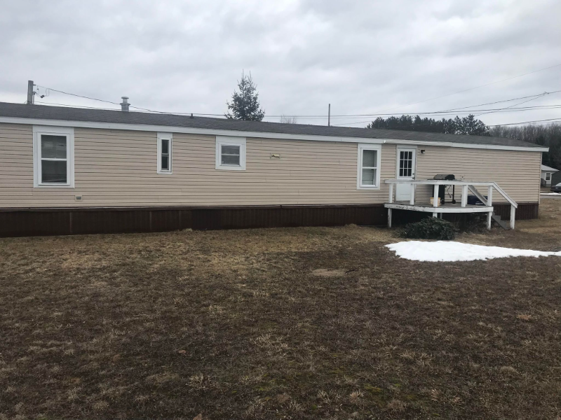 321 Pine St - Photo 2 of 17