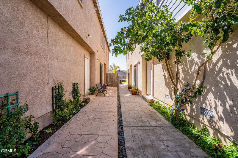 4900S Catamaran St - Photo 3 of 18