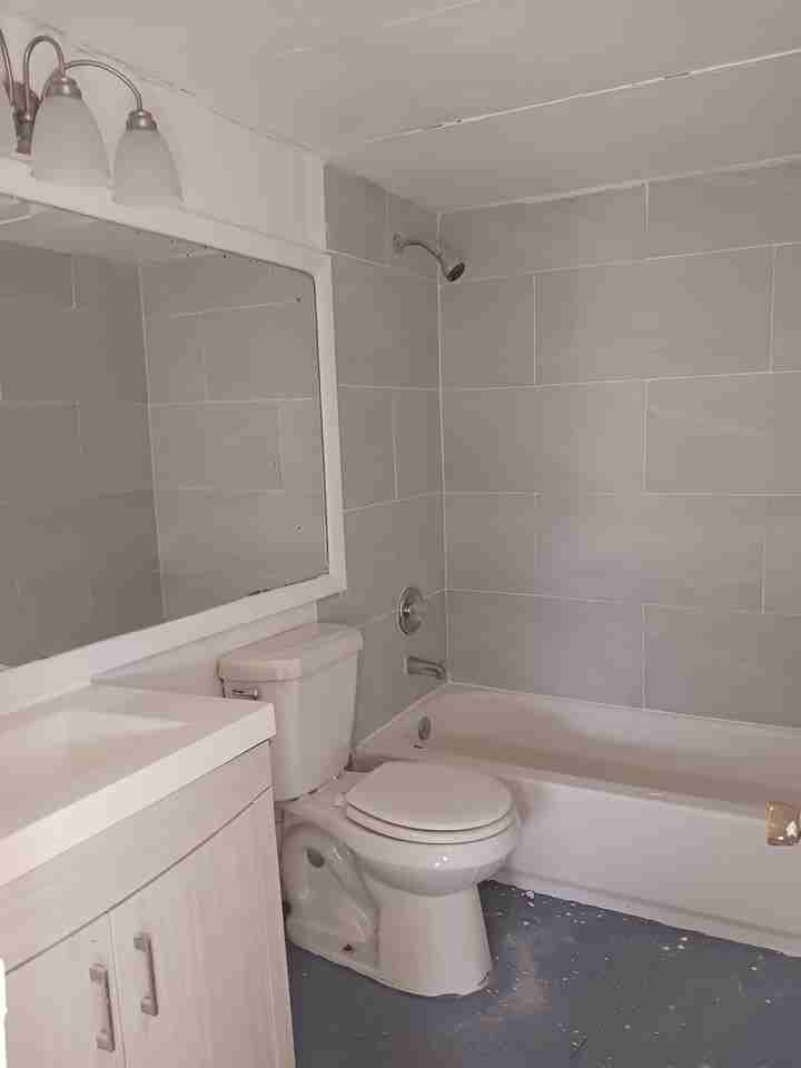 3521 Nw 5th Ter #3 - Photo 2 of 6