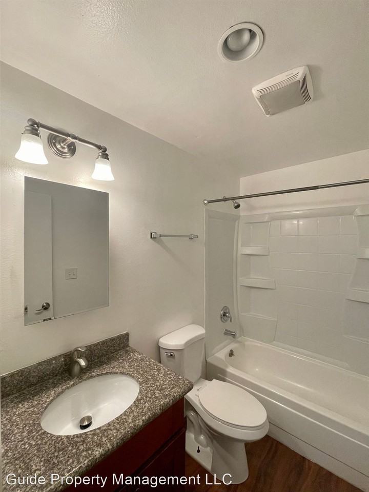 3060 SW Avalon Way - Photo 3 of 12