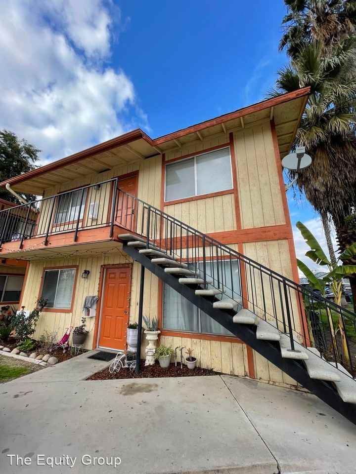 960 East Palm Ave - Photo 2 of 9