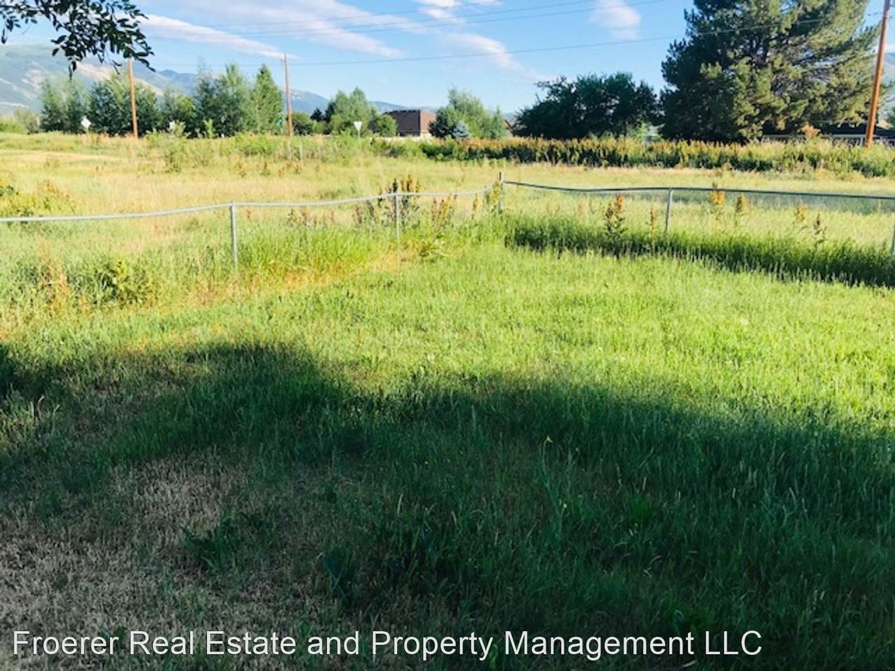 2273 N 5500 E - Photo 3 of 6