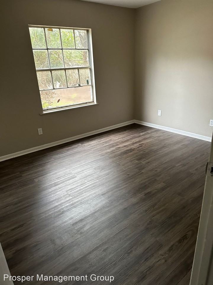 Spring Valley Apartments - Photo 3 of 9