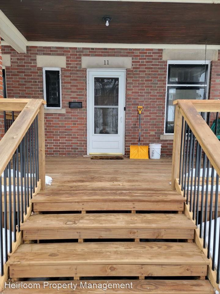 11-15 S 20th Ave E - Photo 3 of 23