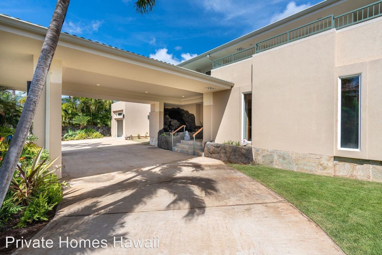 260 Portlock Rd - Photo 2 of 26