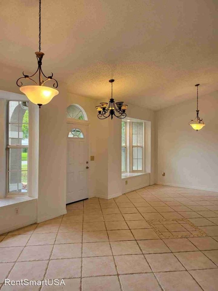 3745 Long Grove Ln - Photo 2 of 15