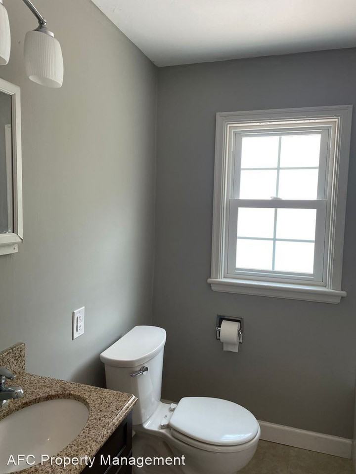 4831 South Street - Photo 2 of 11