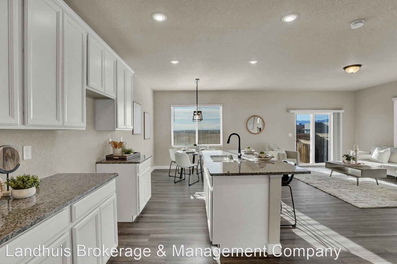 11236 House Finch Ln - Photo 2 of 25