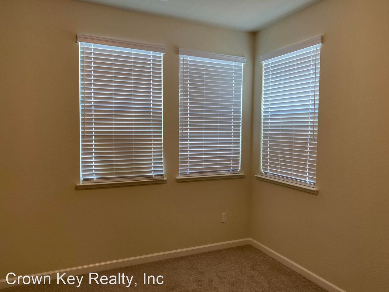 3620 Historic Ct - Photo 3 of 31