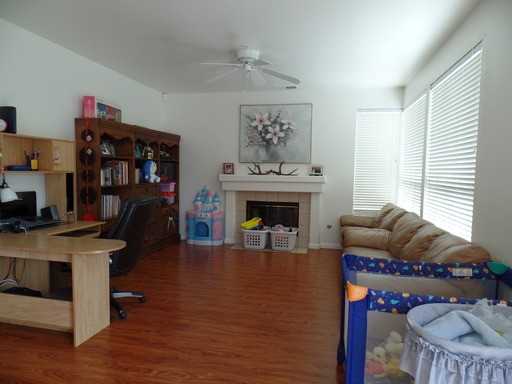 628 Olivia Dr - Photo 2 of 15