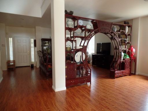 628 Olivia Dr - Photo 3 of 15