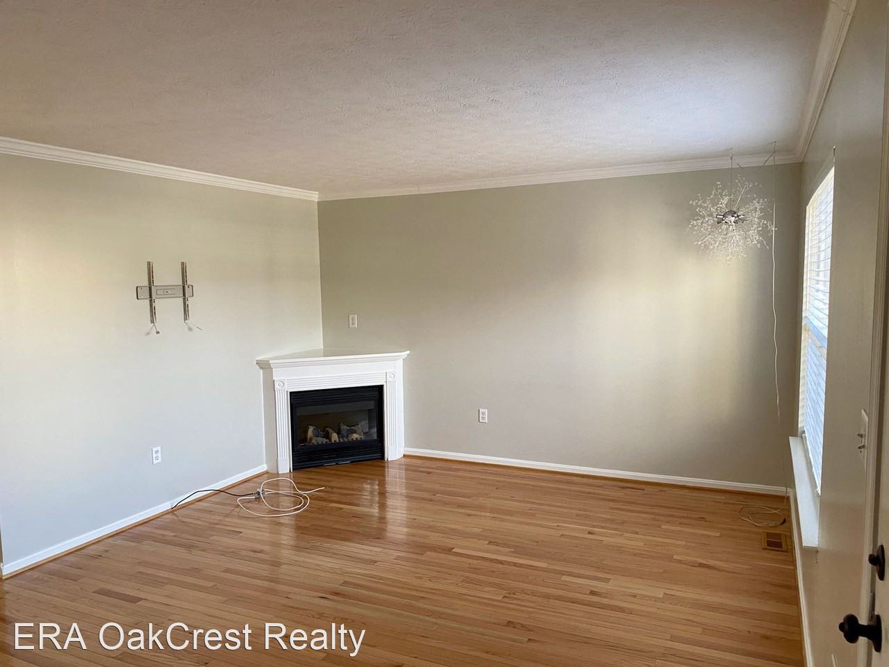142 Surrey Club Ln - Photo 2 of 14
