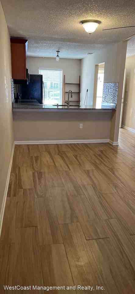 337 Cambria Ct - Photo 3 of 37