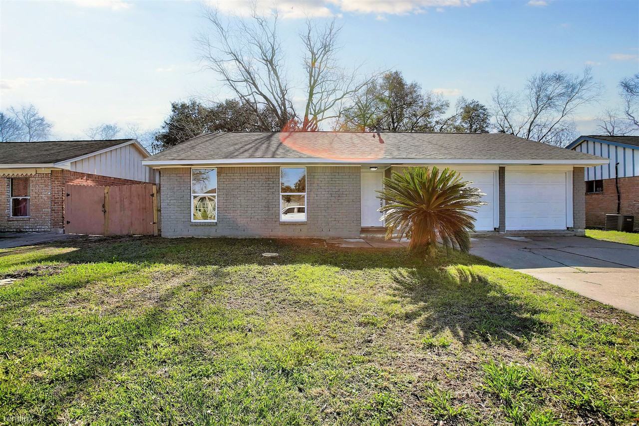 5231 Ridgestone St, Houston, TX 77053 3 Bedroom House for 1,450/month