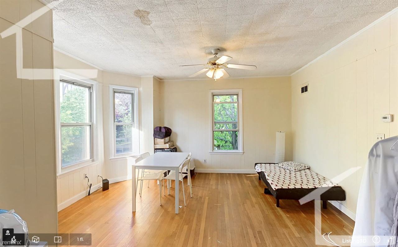 218 Freeman St - Photo 2 of 11